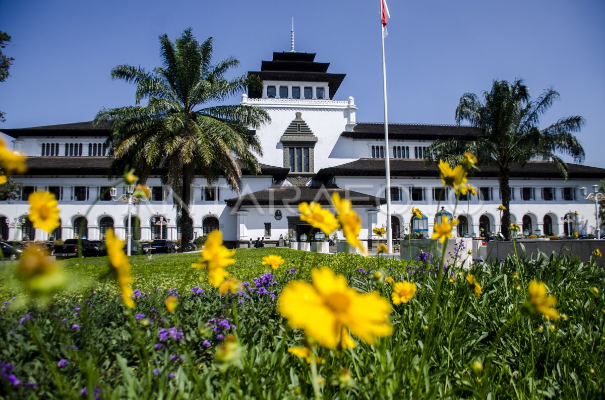 TAHUN GEDUNG SATE