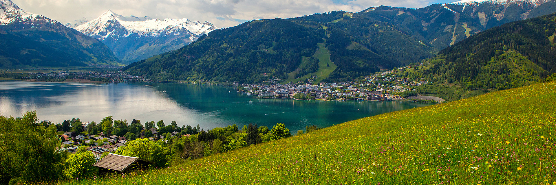 Hotel right by the lake am See / Austria