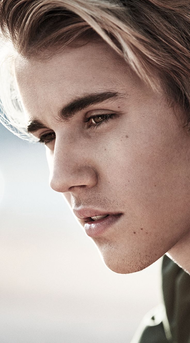 Stunning Justin Bieber Photohoot Wallpaper