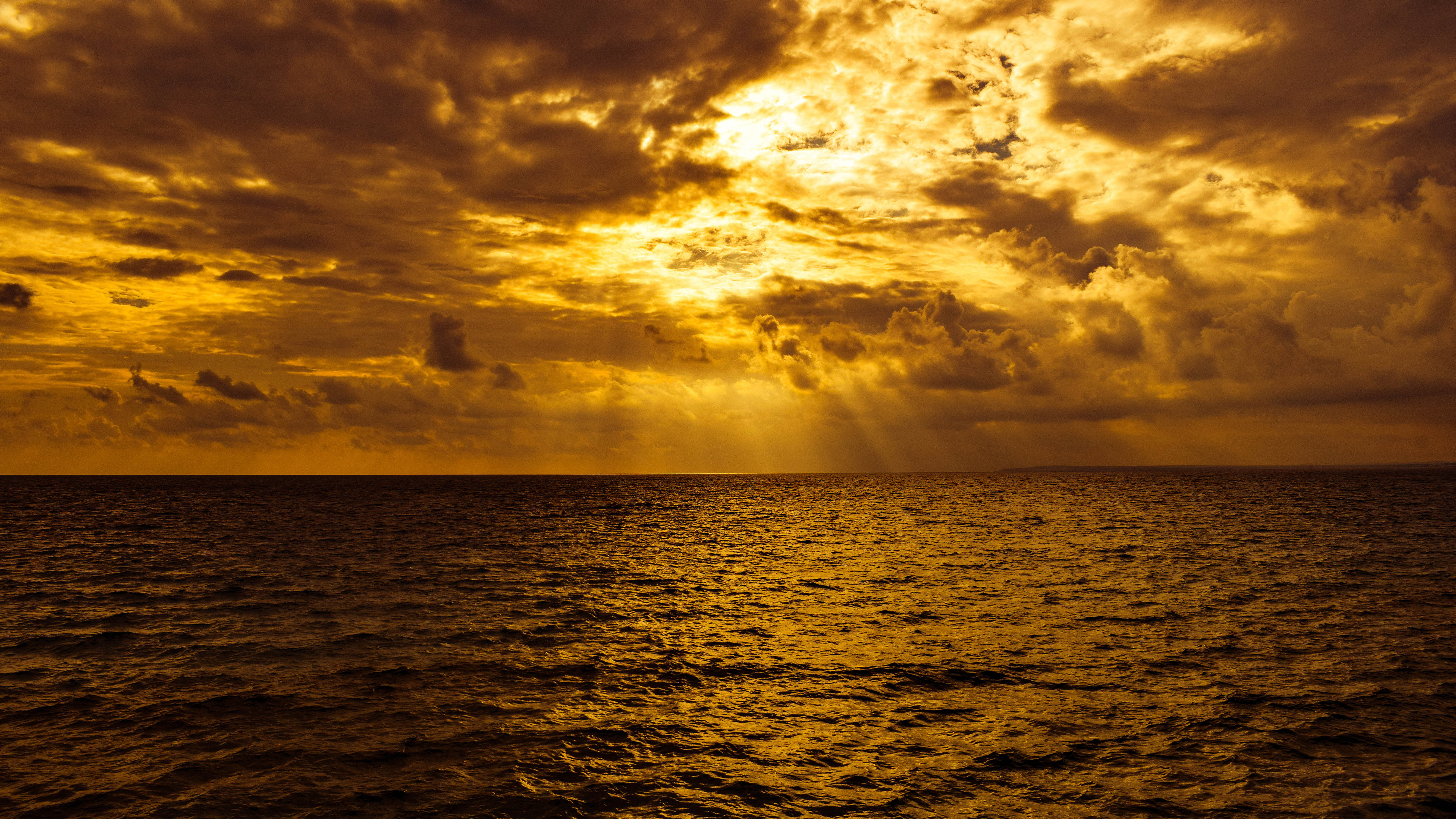 Amazing Sunset Wallpaper 8K