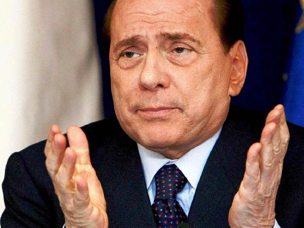 Italian Media Gives Muted Response to British Royals' Berlusconi Suit