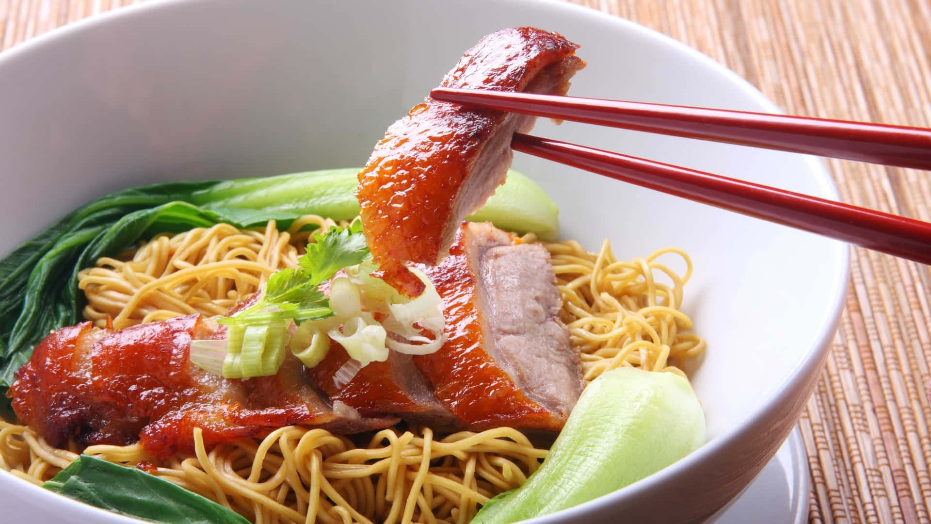 Download Roasted Duck Wonton Noodles Wallpaper