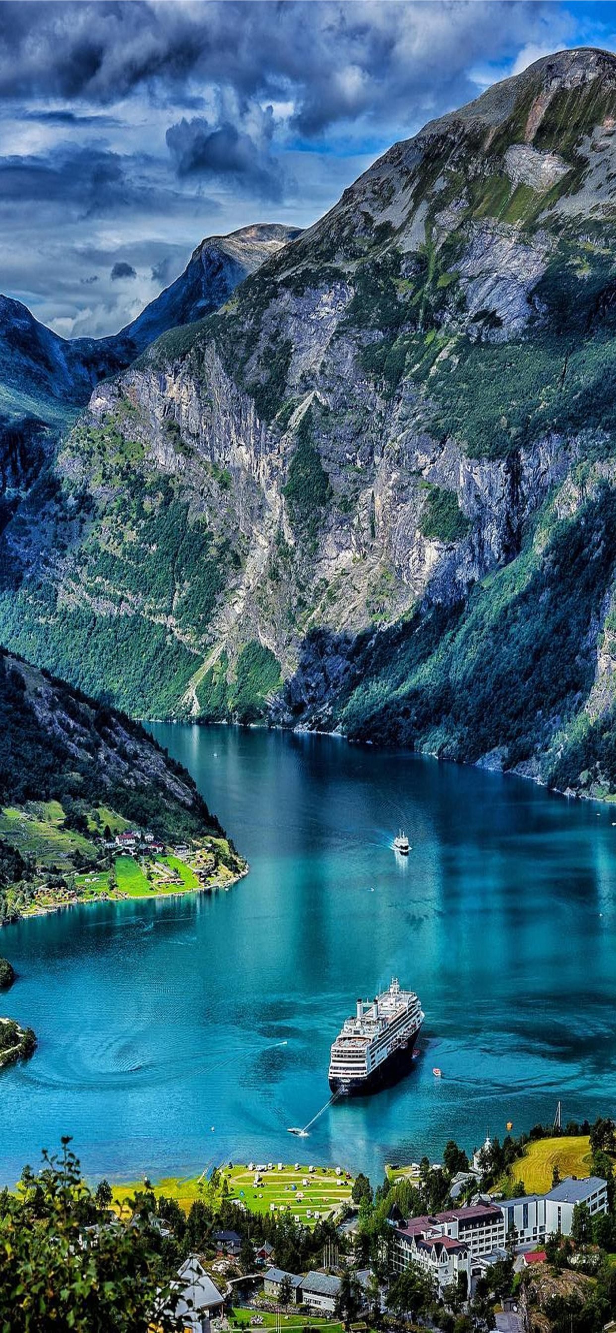 Village in norway Wallpaper Download