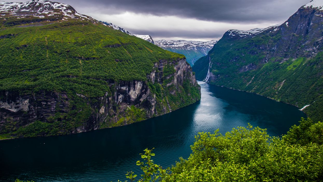 Landscapes Norway Mountains Geiranger fjord Crag wallpaperx1440