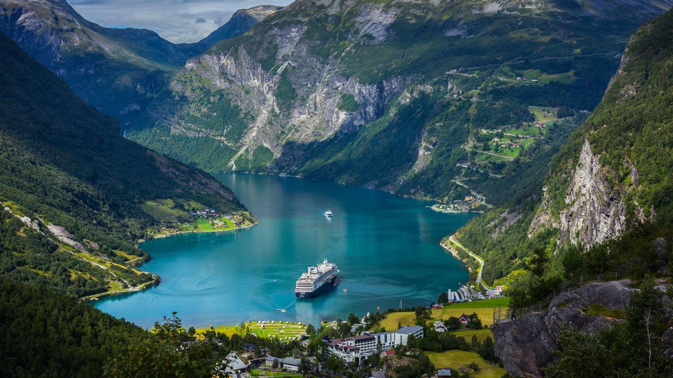 Geiranger Hotels: 21 Cheap Geiranger Hotel Deals, Norway