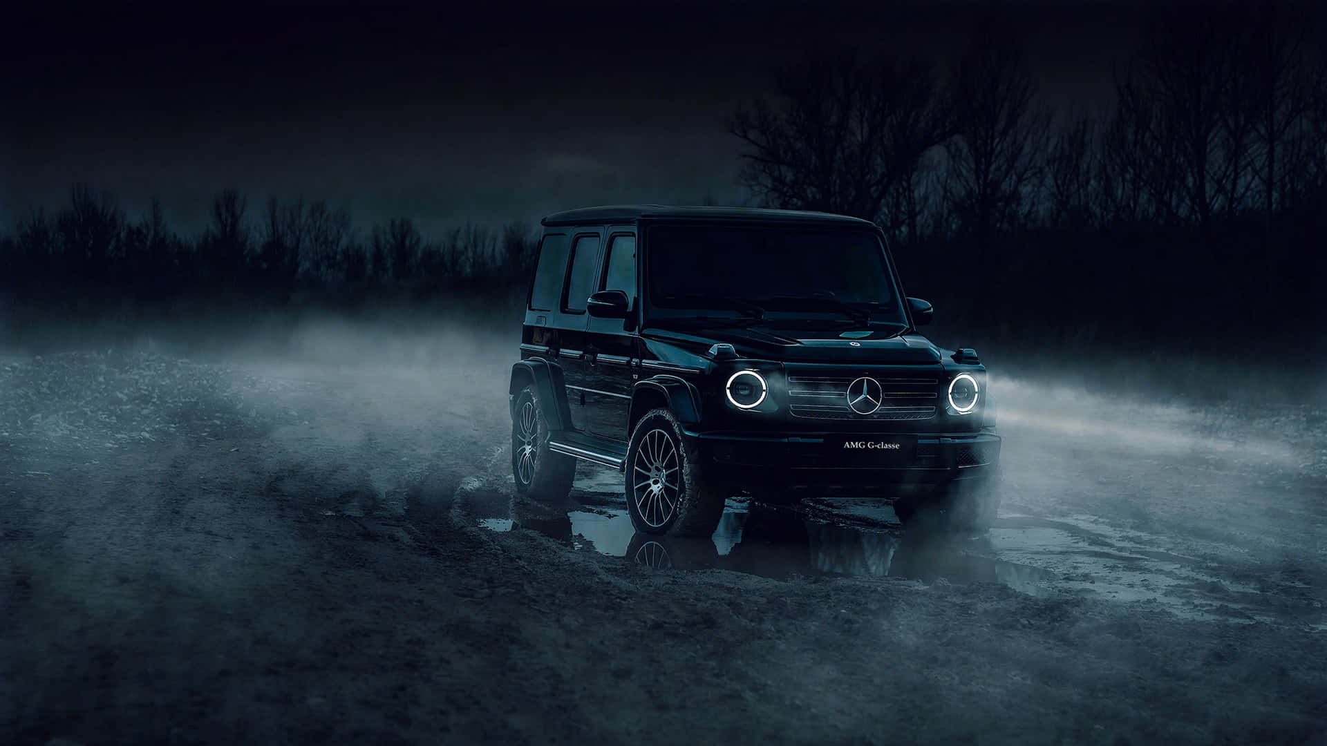 Download Mercedes G Class Black Wallpaper