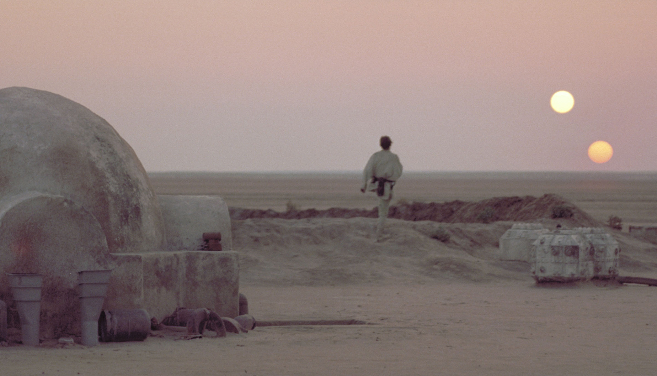 Request: Does anyone have a HD desktop wallpaper of the binary sunset from Episode IV?