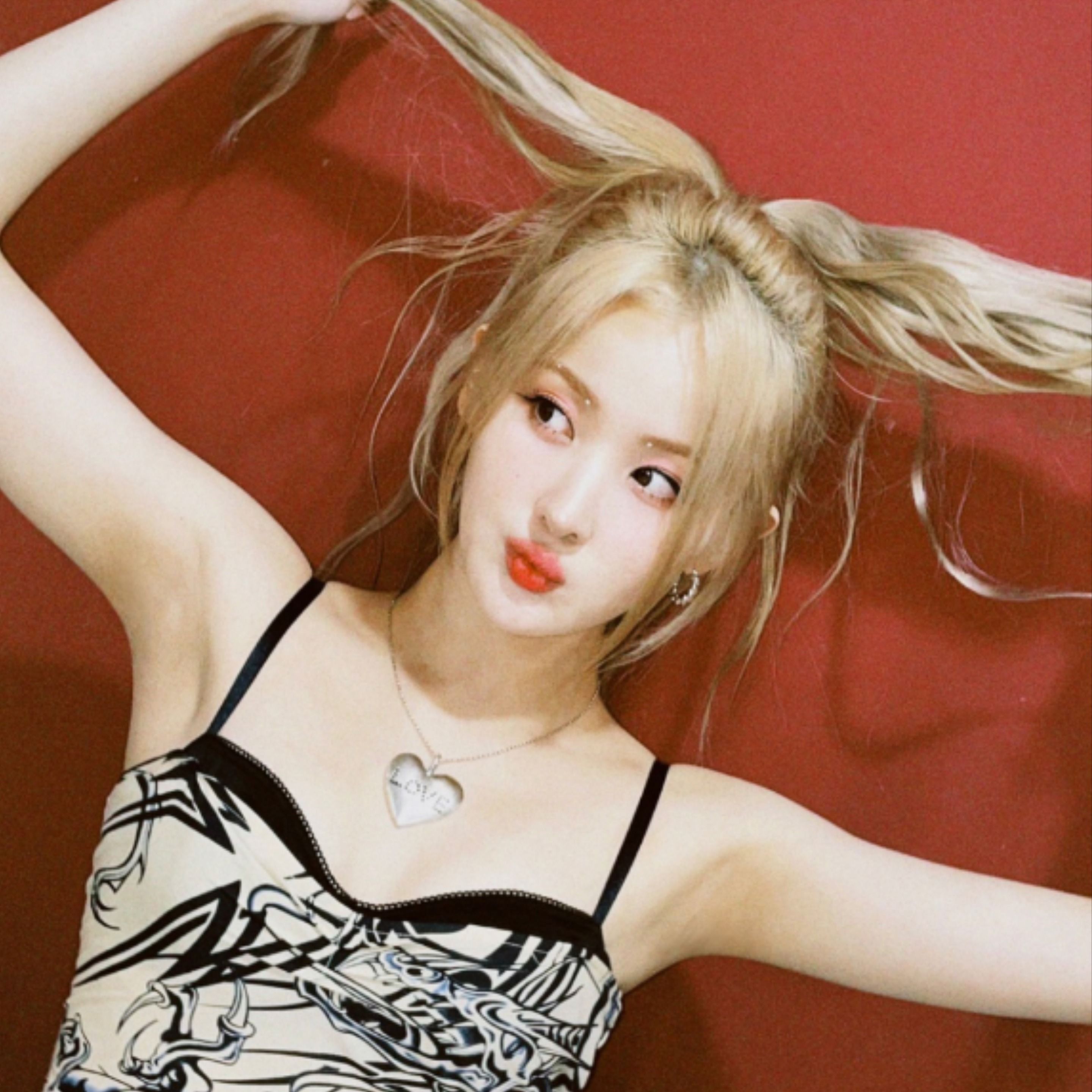 kiss of life. Kpop girls, Girl, Belle