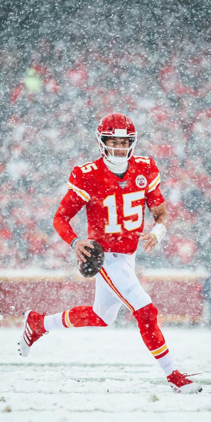 Patrick Mahomes Wallpaper Discover more American, Football, Kansas City Chiefs, National Footb. American football players, Nfl football art, Nfl football picture