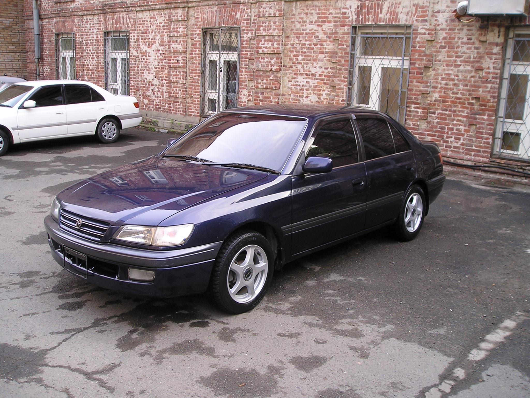 Toyota Corona Premio picture. Toyota photo gallery