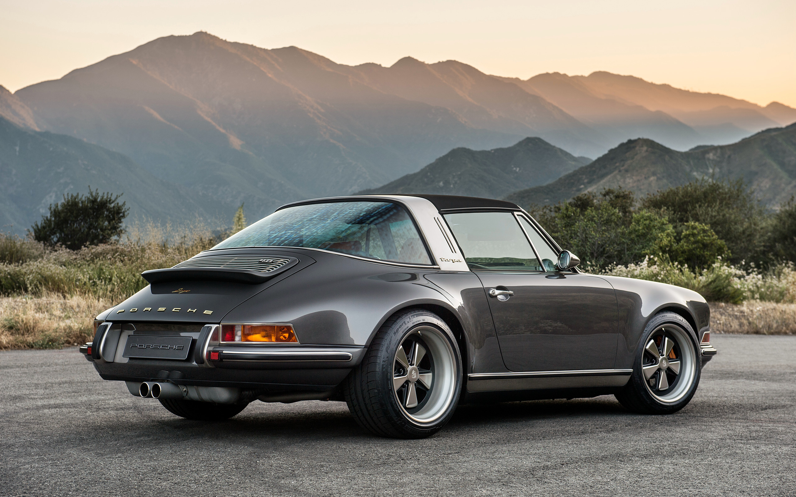 Singer 911 Targa