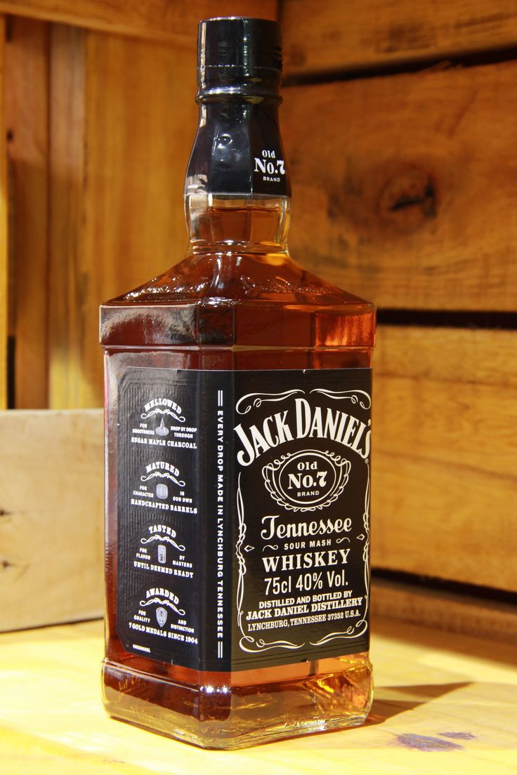 whiskey jack daniel's whiskey imported #alcohol #drink #bottle alcoholic beverages #restaurant #bar whisky premium. Bierflaschen, Trauzeuge, Flaschenetiketten