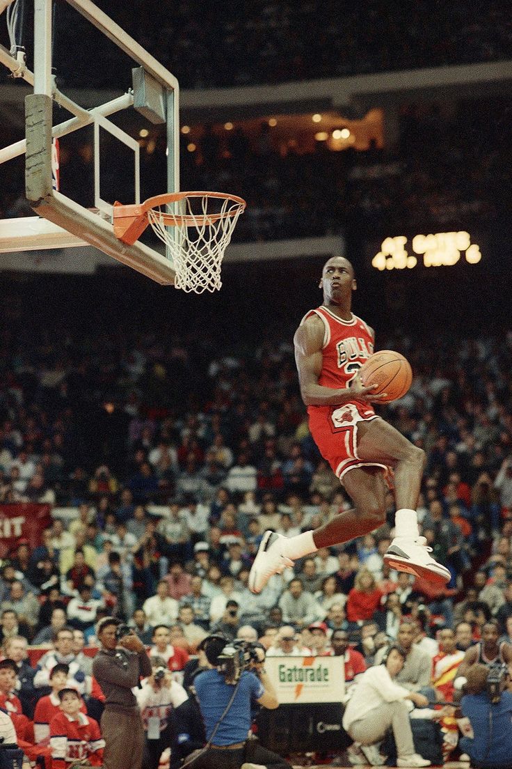The Most Epic NBA Dunk Contest Photo