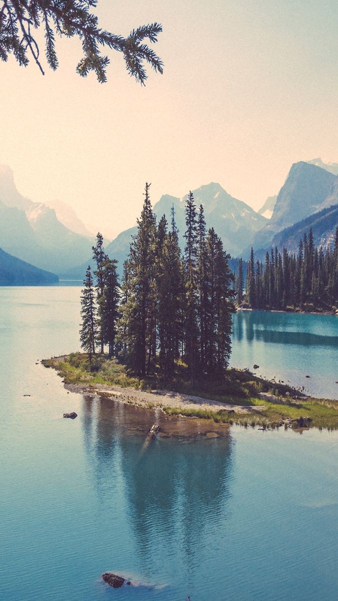 HD & 4K Wallpaper for Apple iPhone