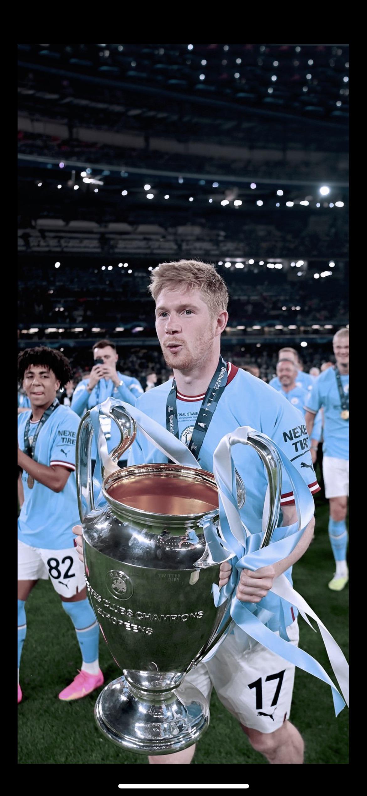 4K WALLPAPERS TO CELEBRATE OUR TREBLE