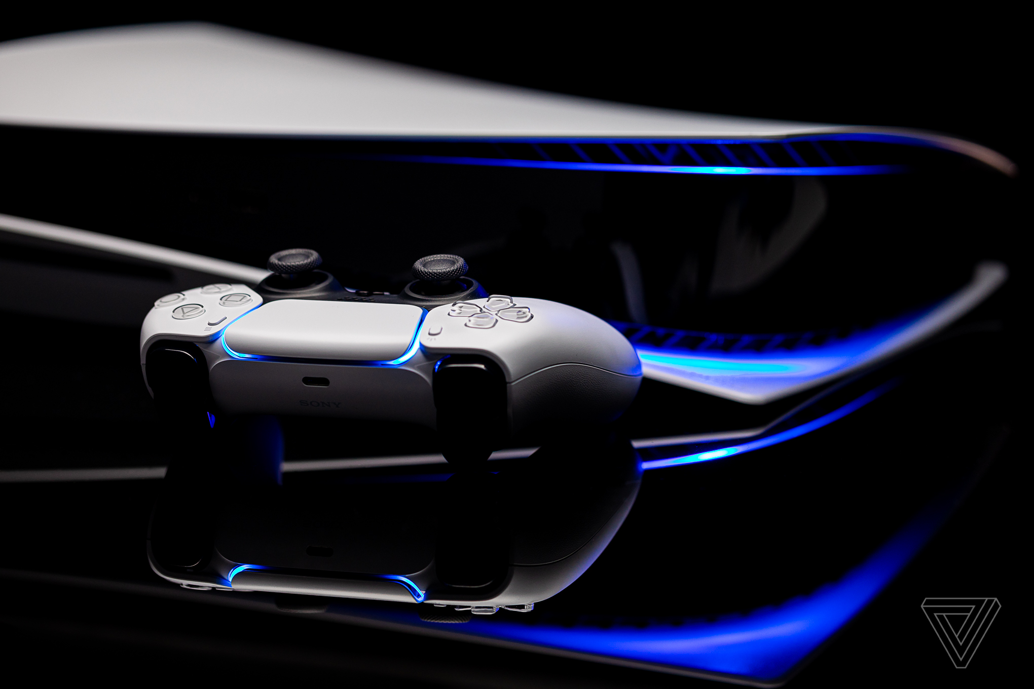 Reflection of a Playstation 5 controller