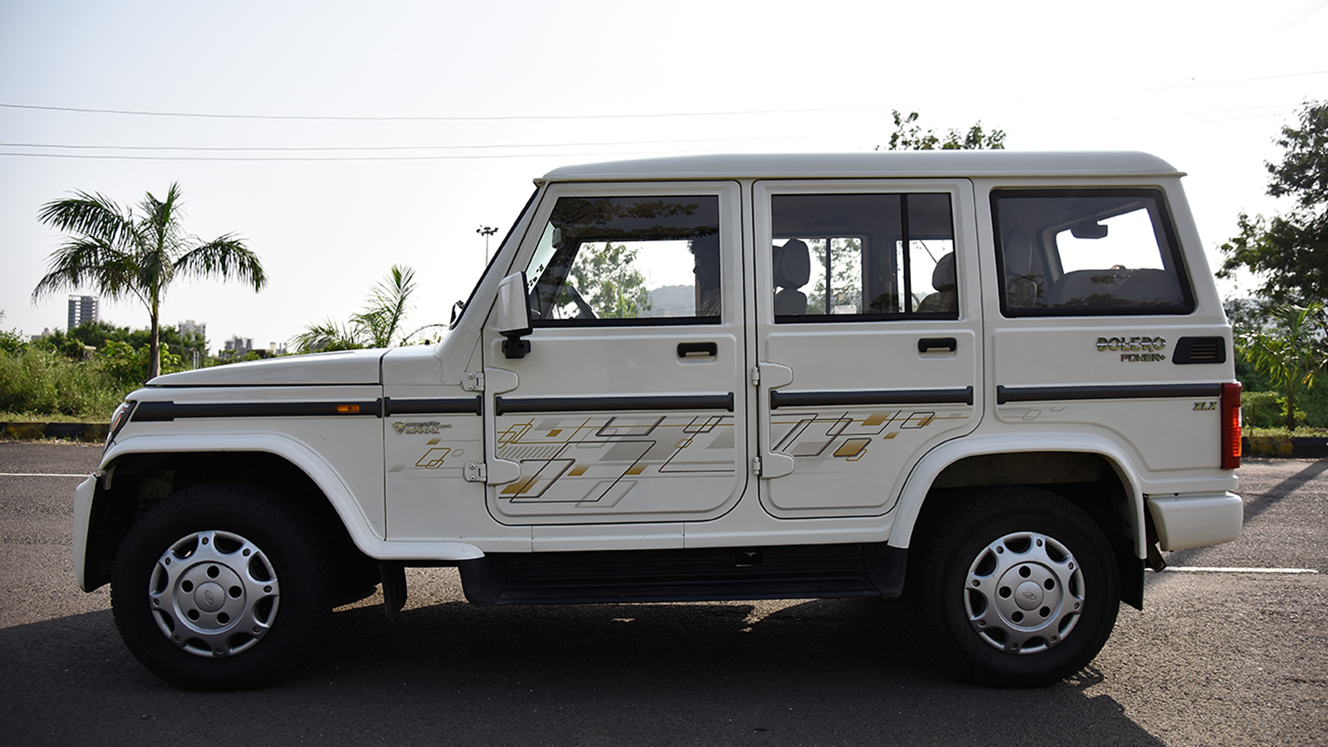 Mahindra Bolero 2020 B4 in India, Mileage, Reviews, Colours, Specification, Image