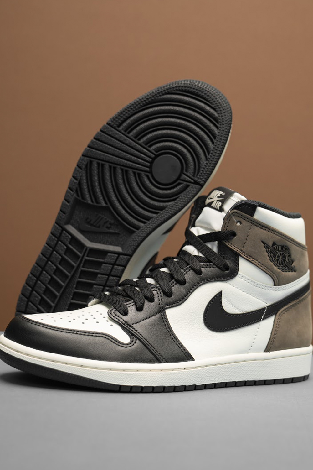 Air Jordan 1 Retro High OG Dark Mocha Goods. Jordan shoes girls, Nike air shoes, Air jordans