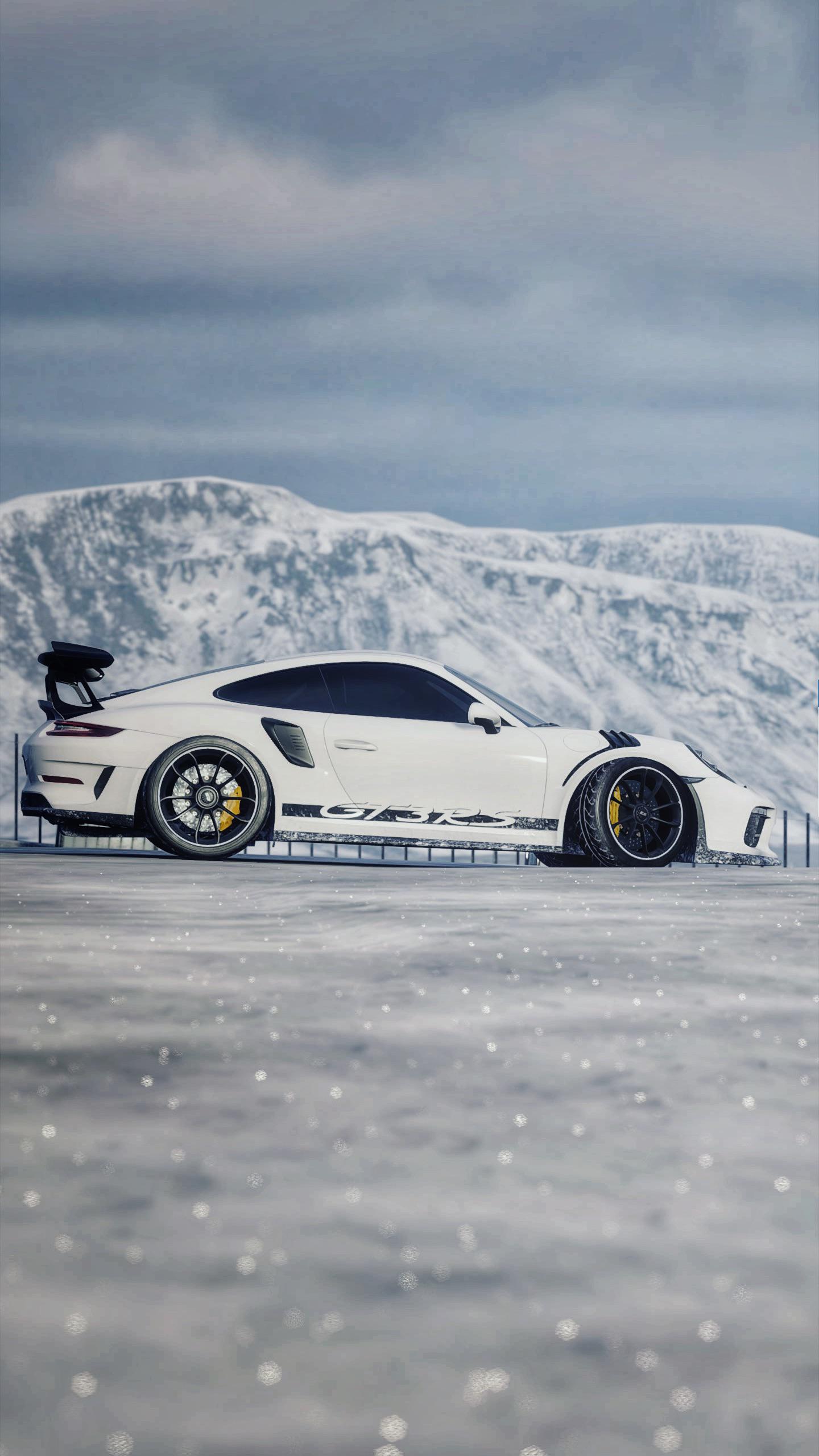 Winter picture are the best! 2019 Porsche 911 GT3 RS