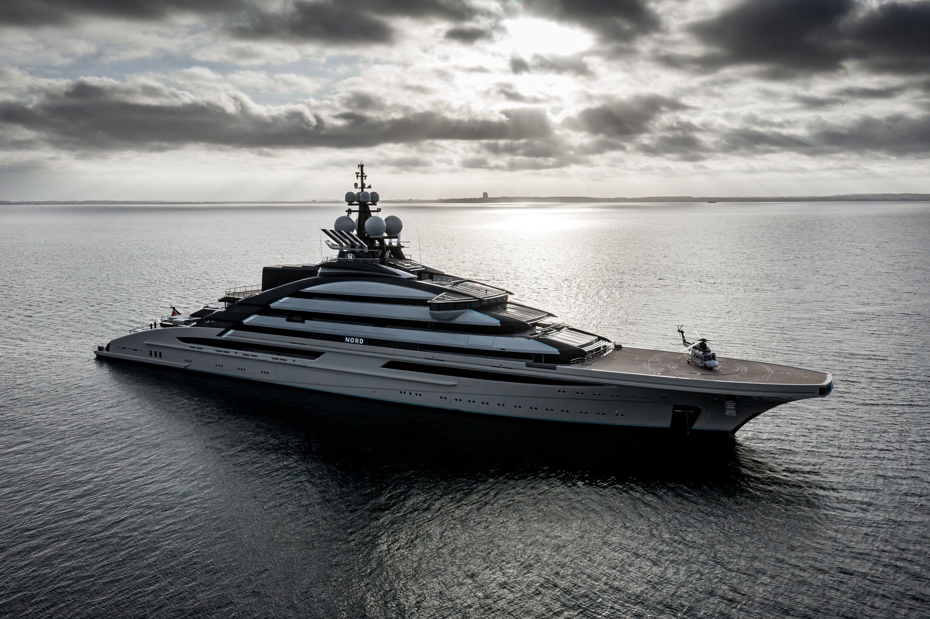 The world's biggest superyachts