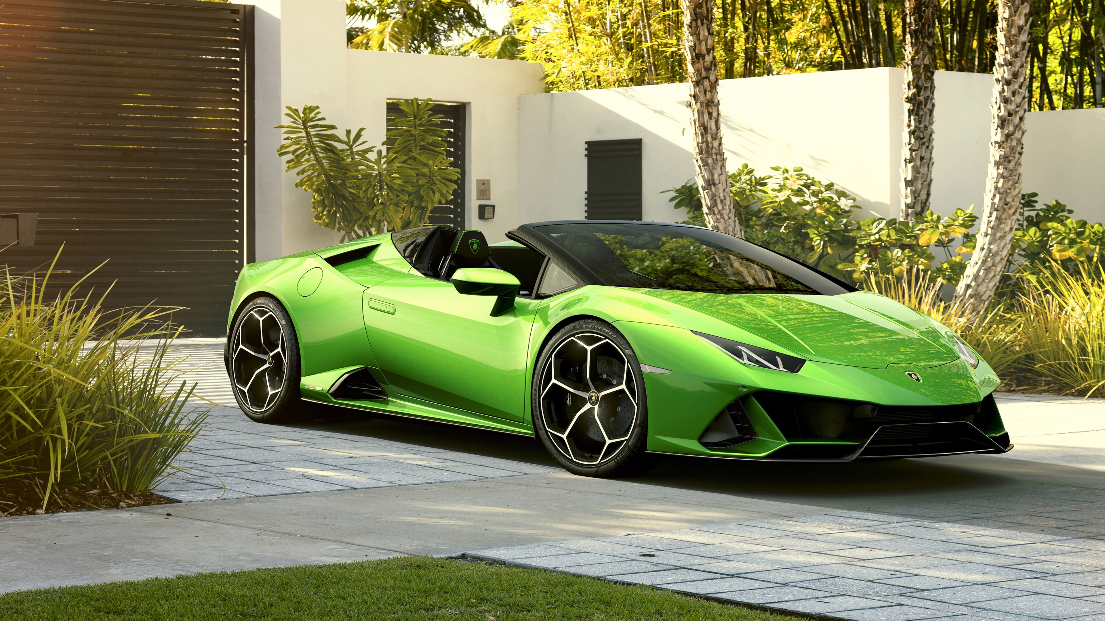 Lamborghini Huracan Supercar High