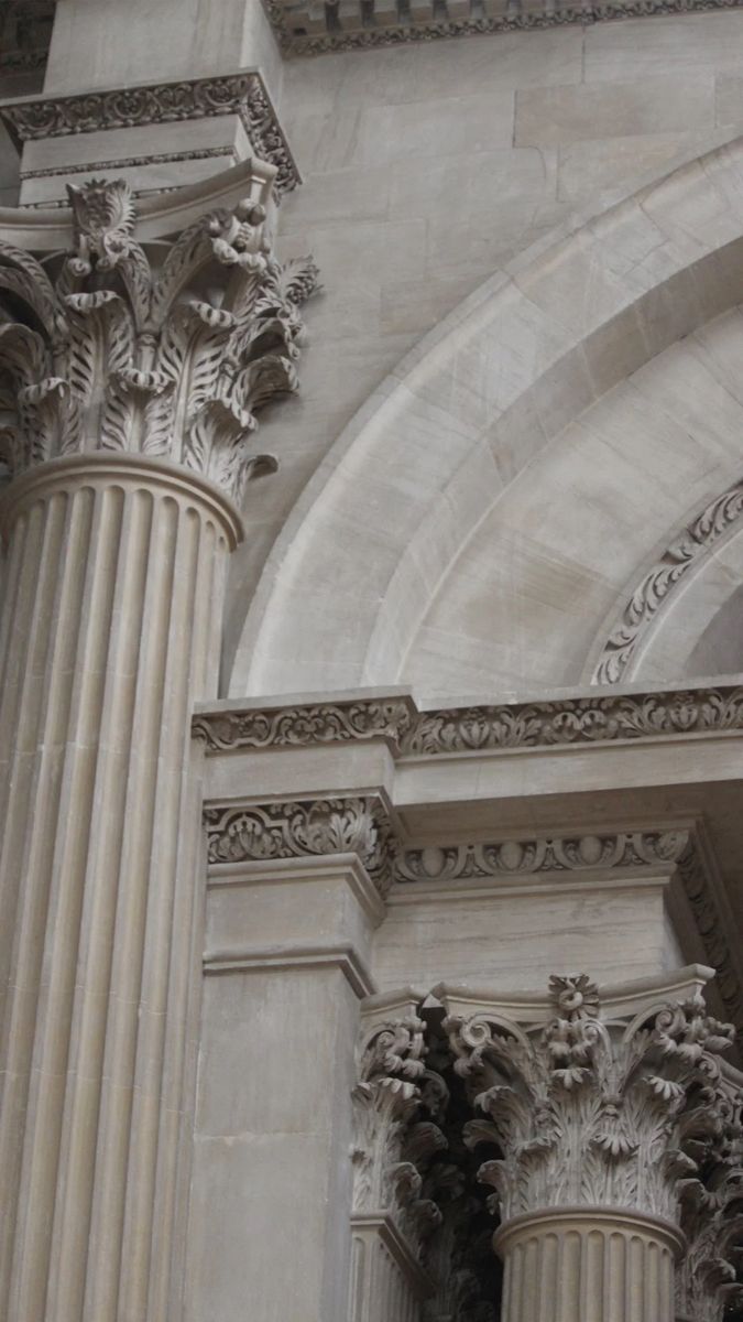 dark academia aesthetic. Dark academia