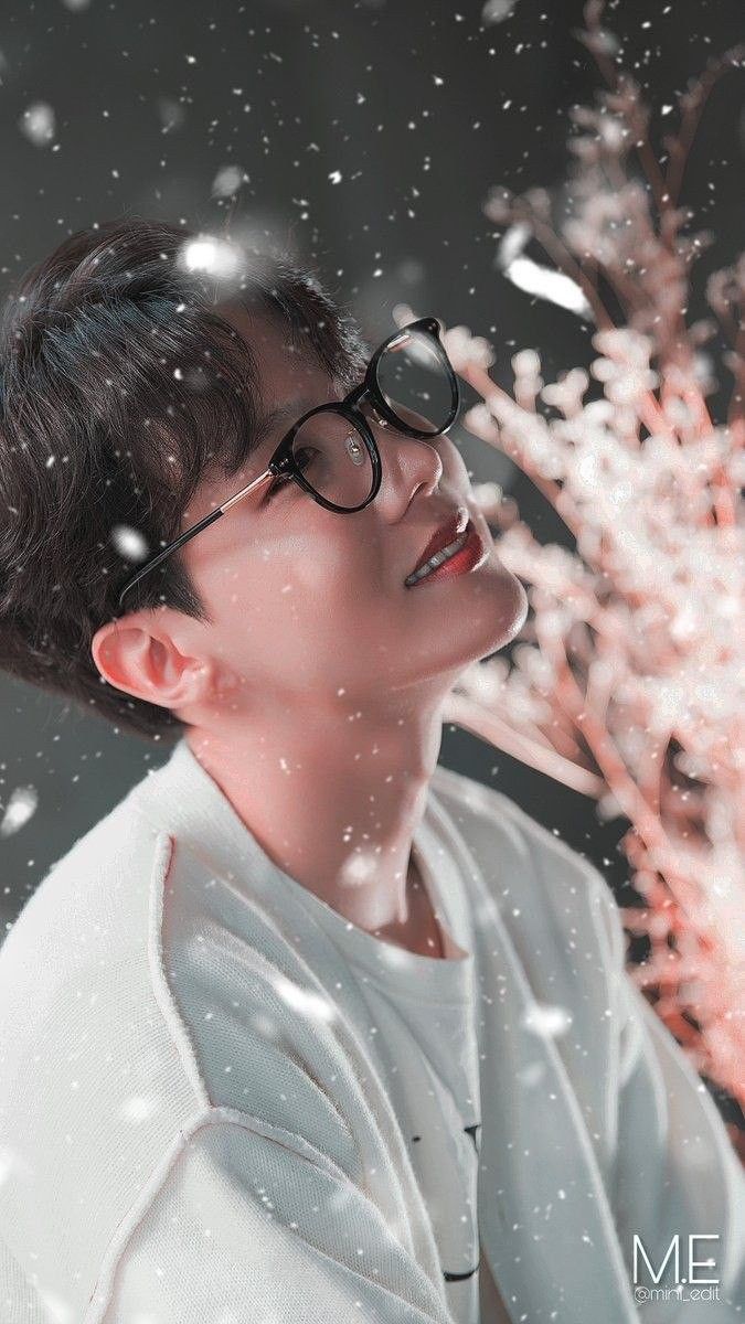 Aesthetic BTS J Hope Wallpaper