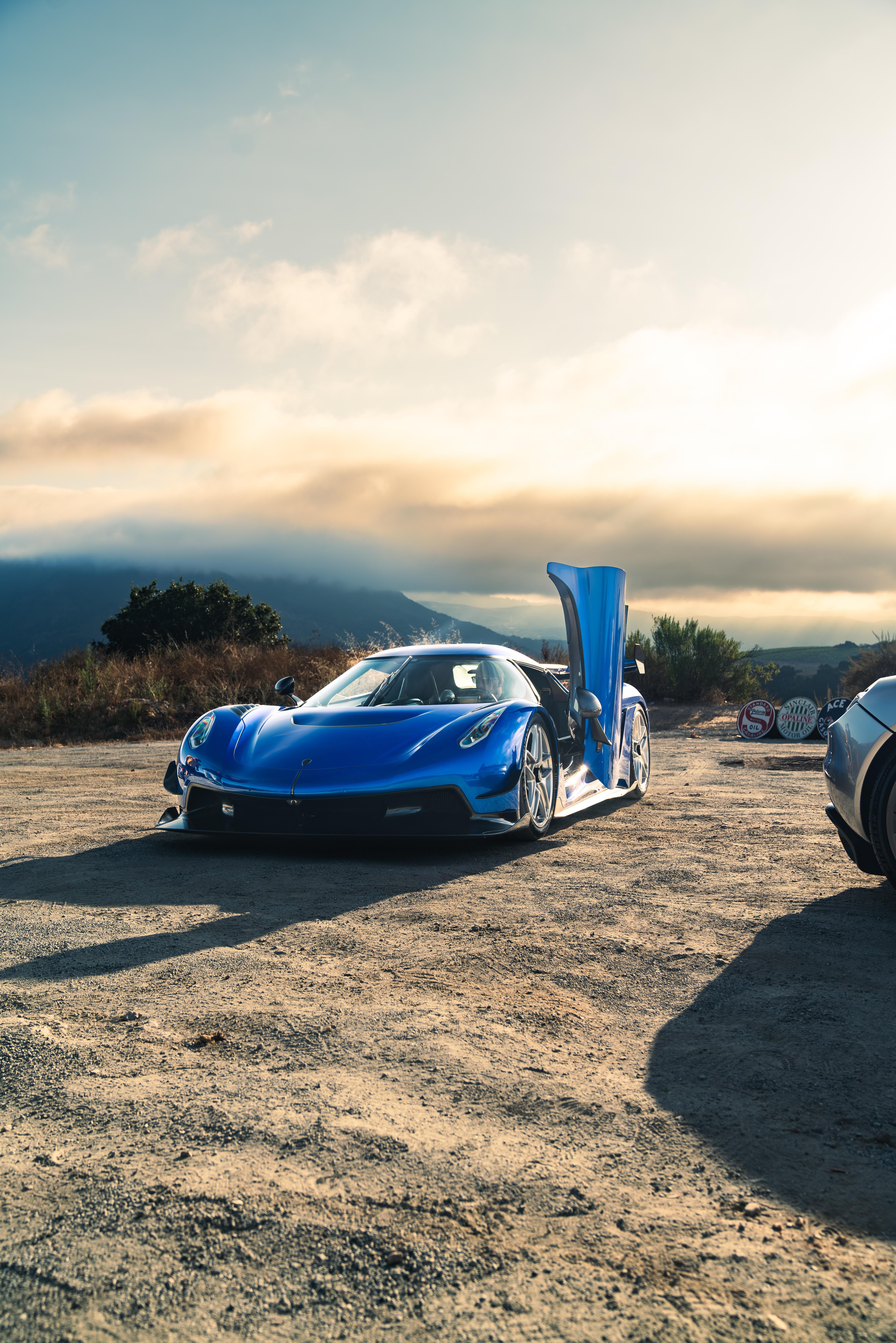 Koenigsegg Jesko Attack in the mountains of Monterey