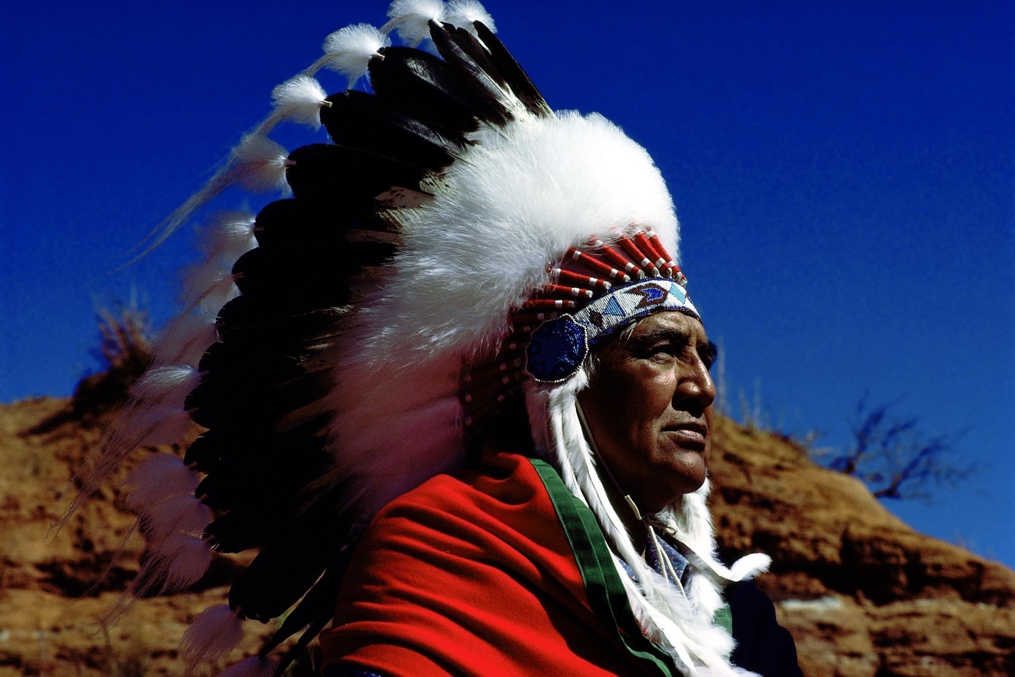 Desktop Wallpaper Indians warbonnets People