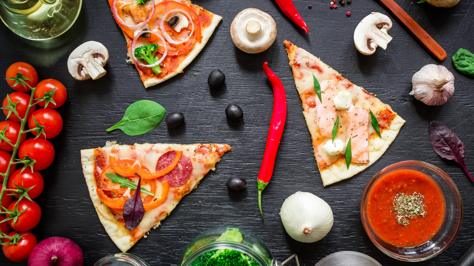 Download wallpaper table, food, pizza, Italian, Pizza, wooden table, Tasty, section food in resolution 1920x1080