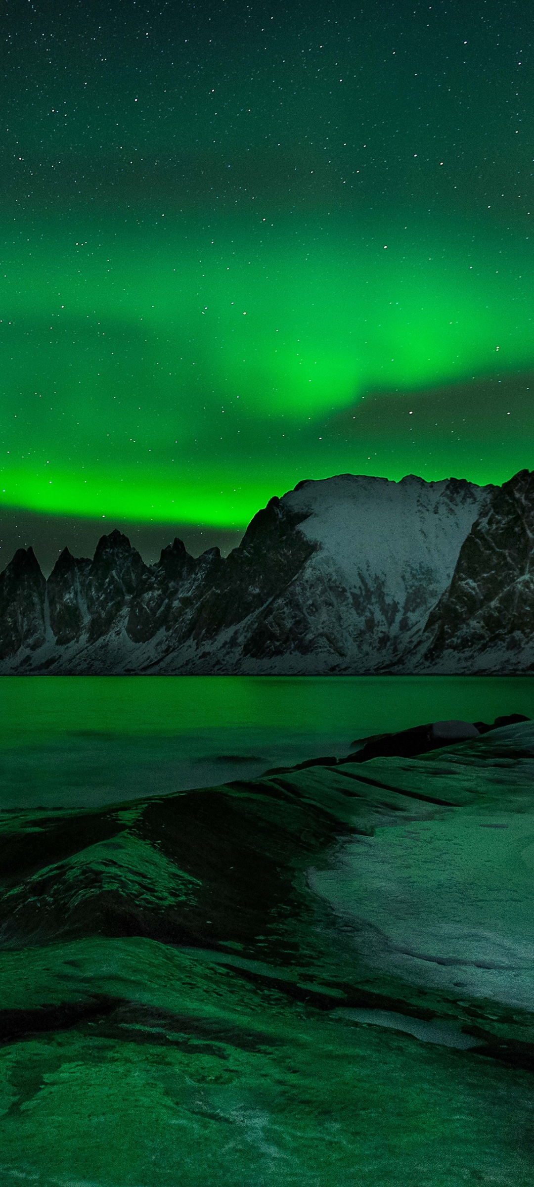 Aurora Borealis iPhone Wallpaper