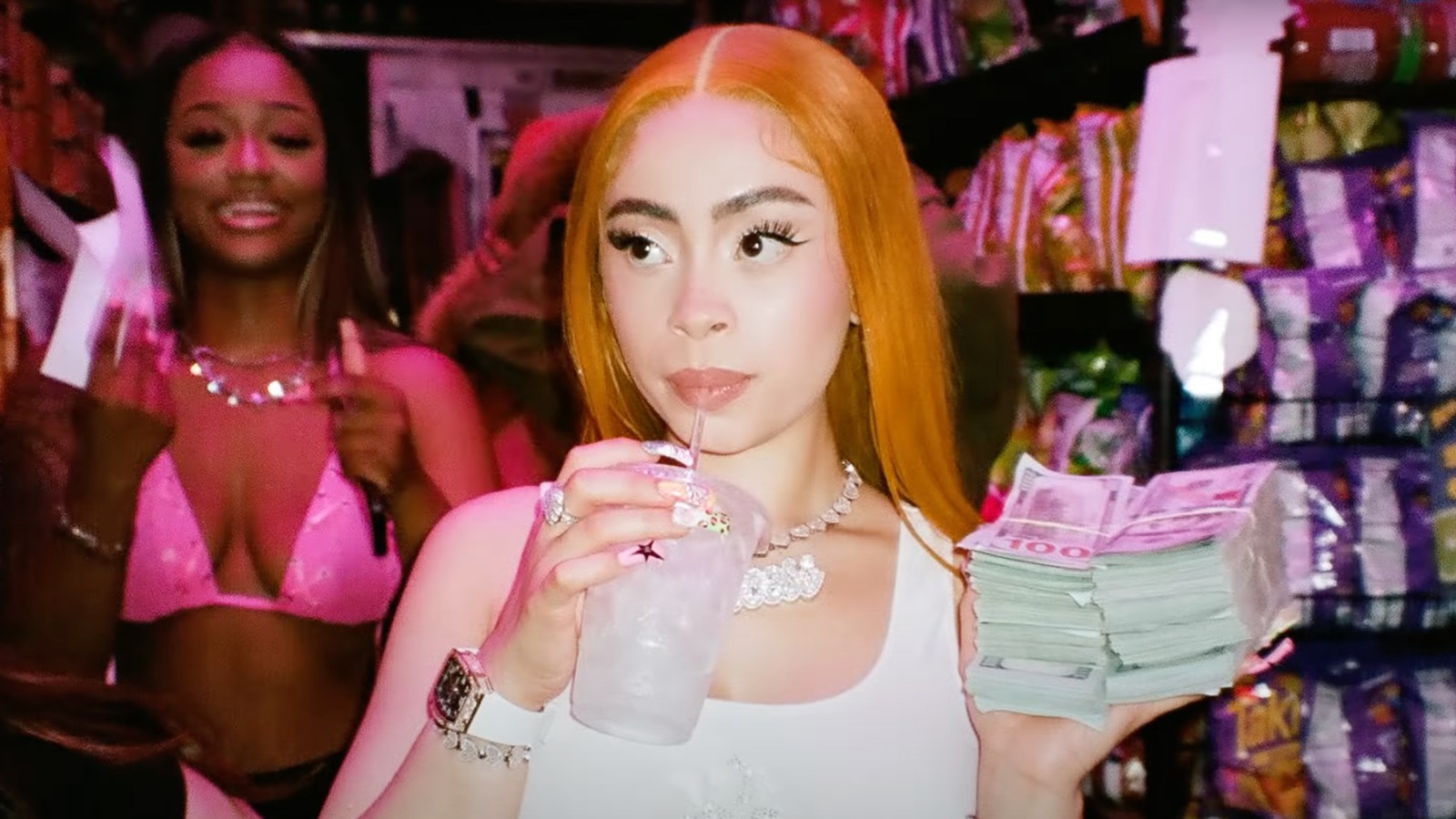 Ice Spice Throws Another Impromptu