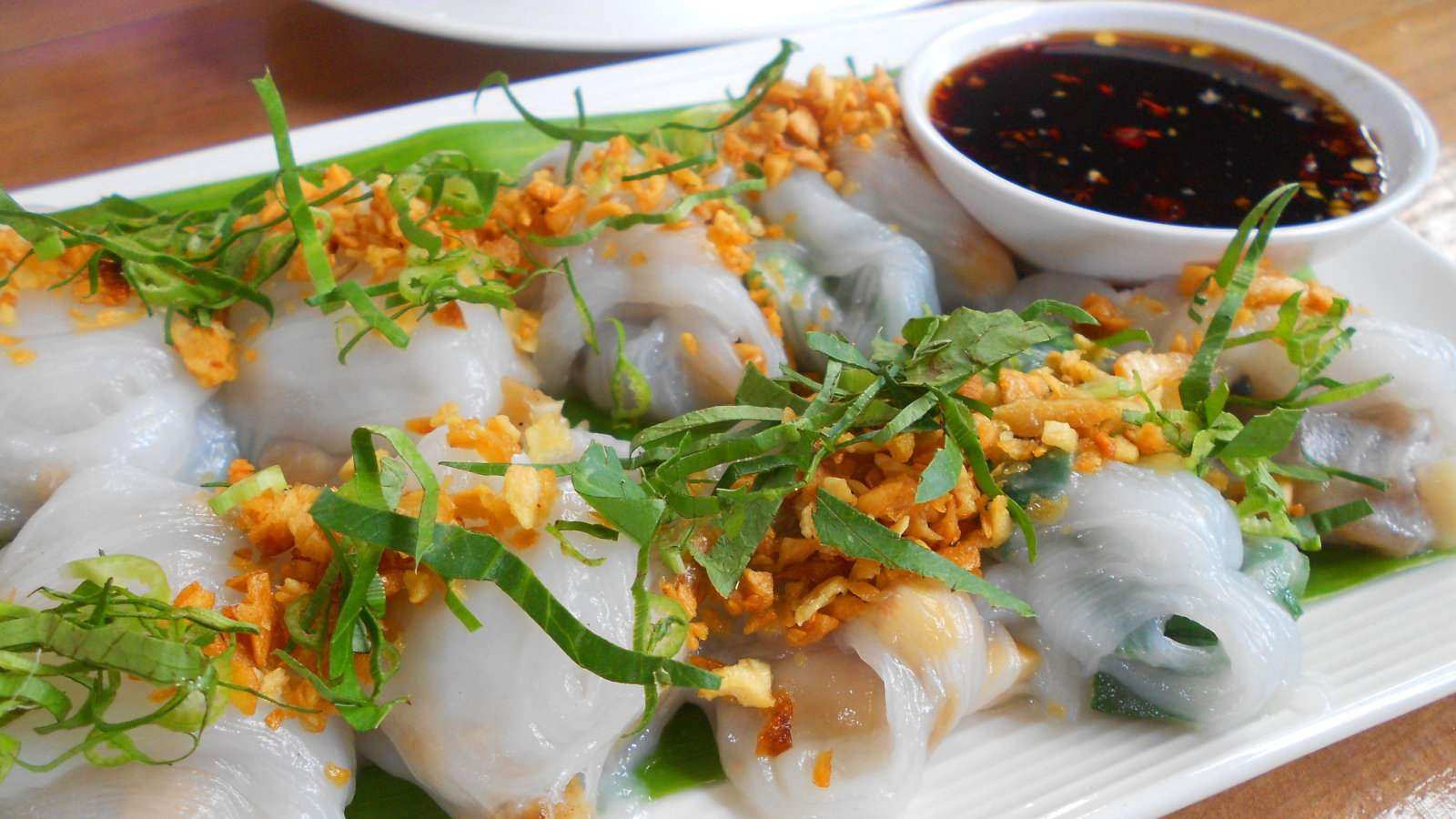 Most Famous Vietnamese food you must