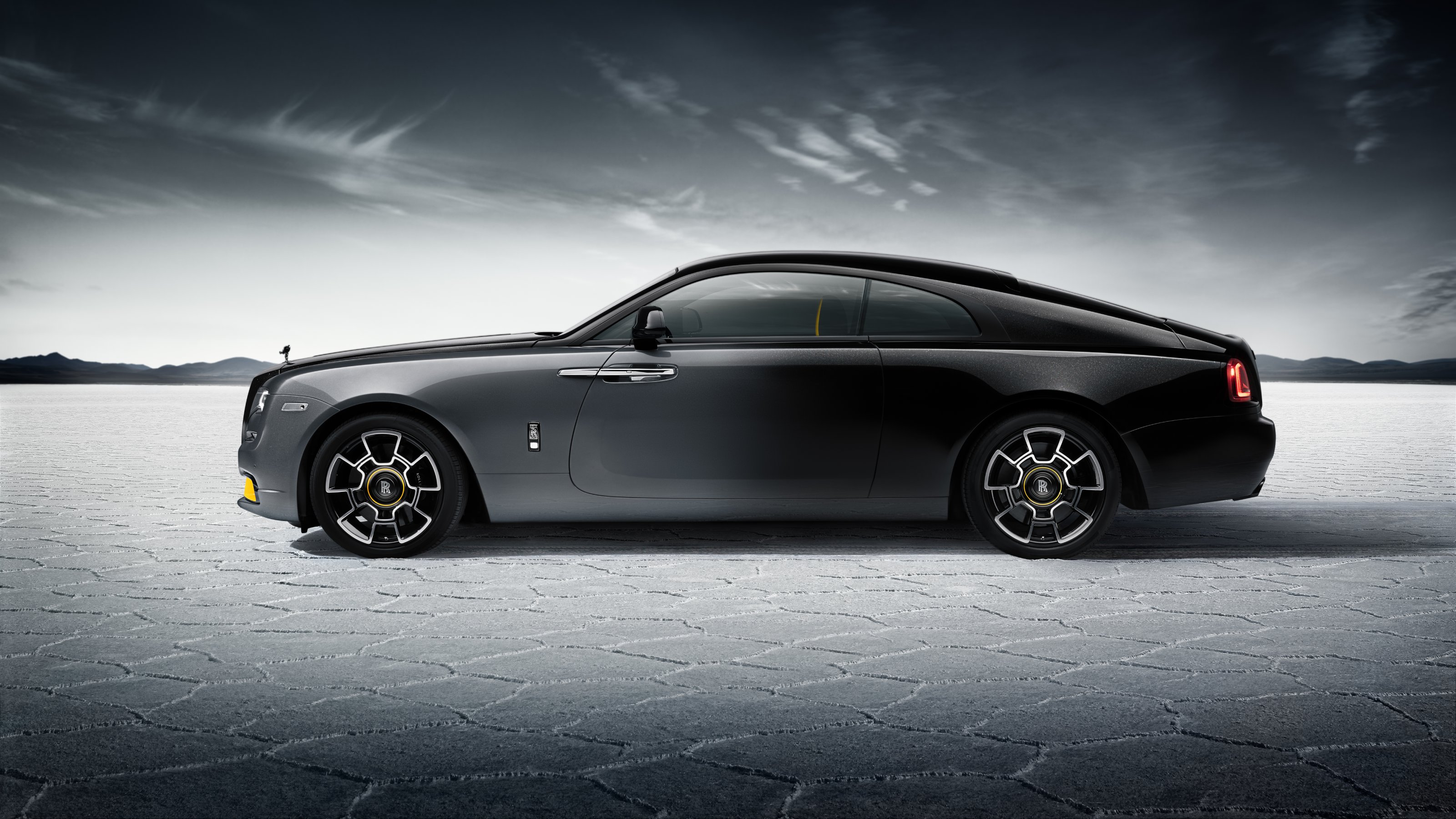 Rolls Royce Black Badge Wraith Black