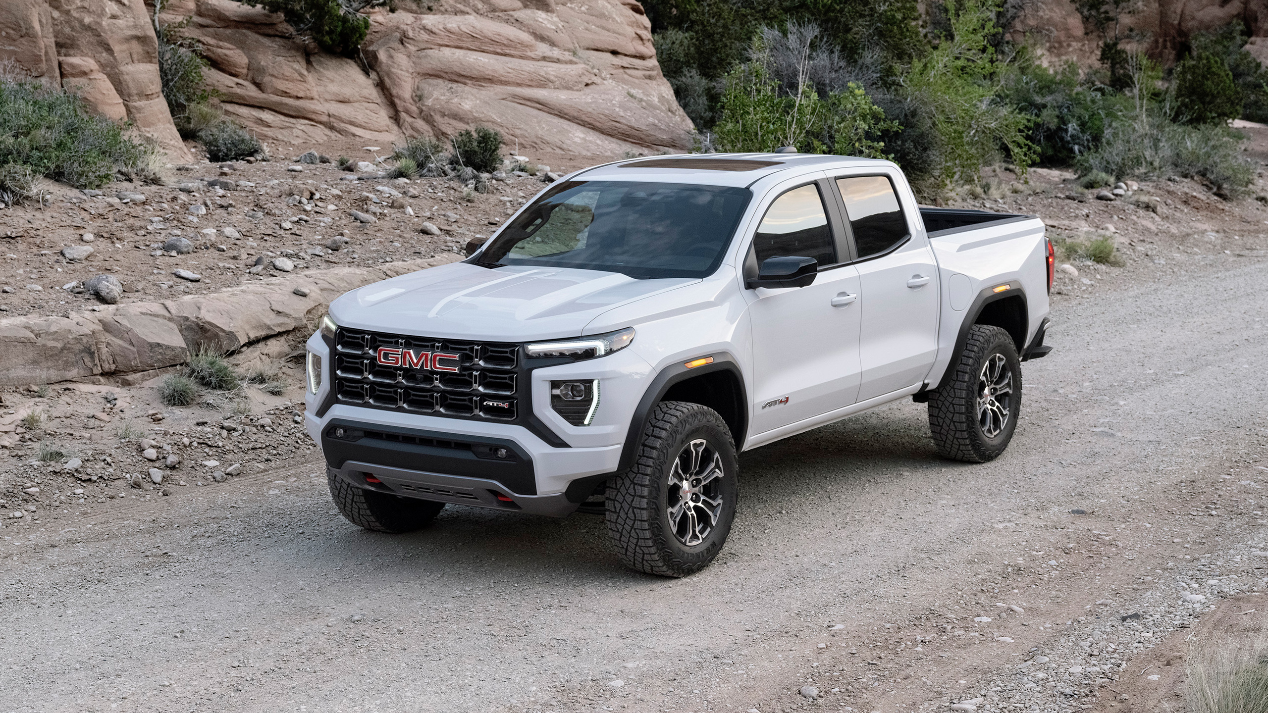 GMC Canyon AT4 Crew Cab 2023 Wallpaper
