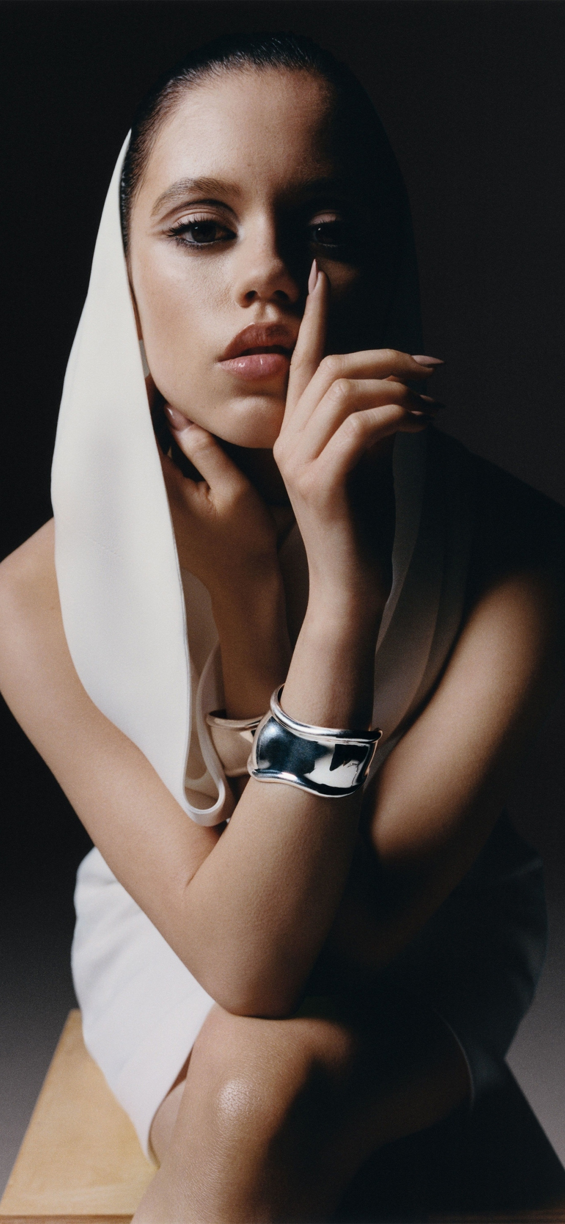 wallpaper 1125x2436 jenna ortega, elle