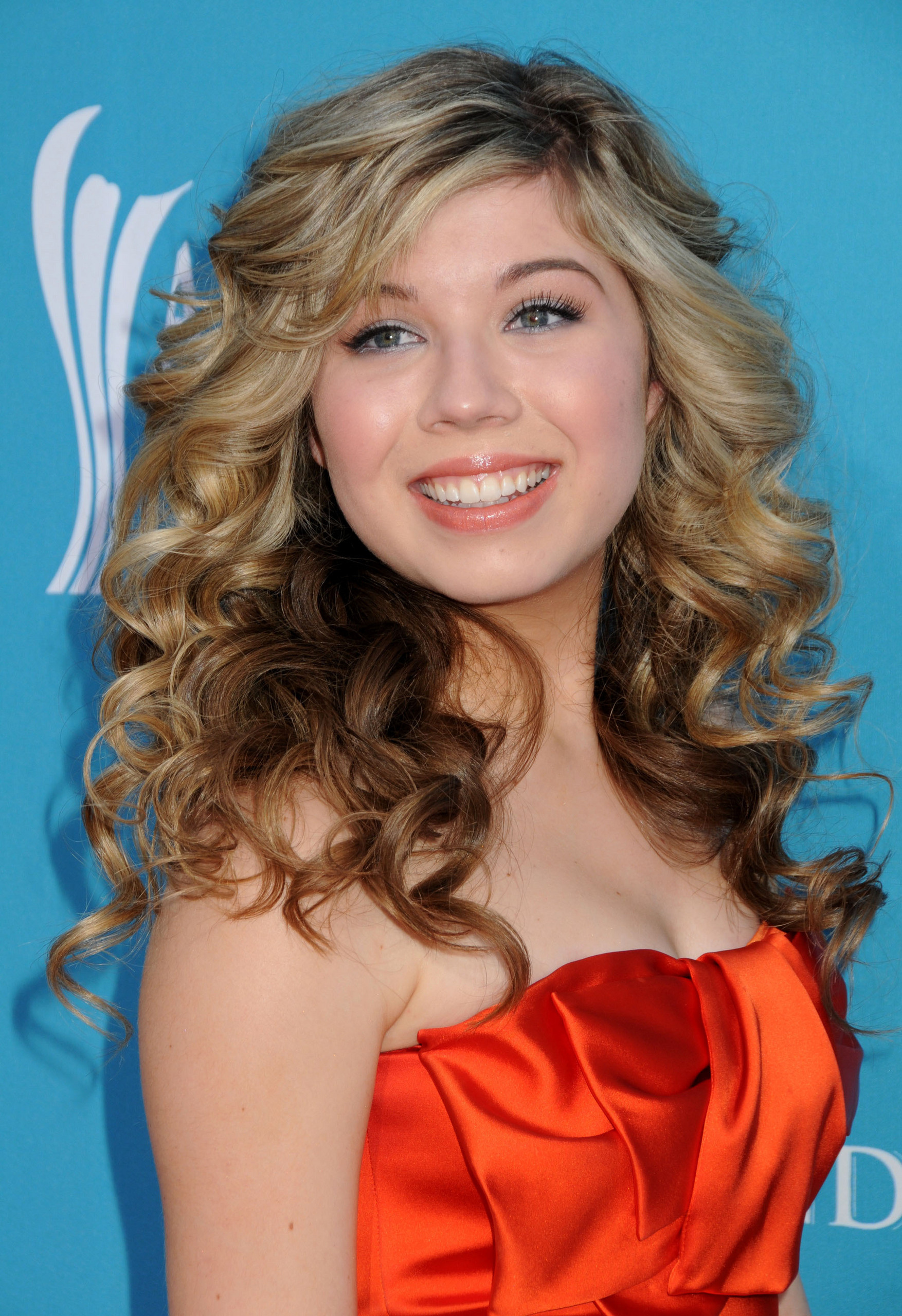 Jennette McCurdy Wallpaper image