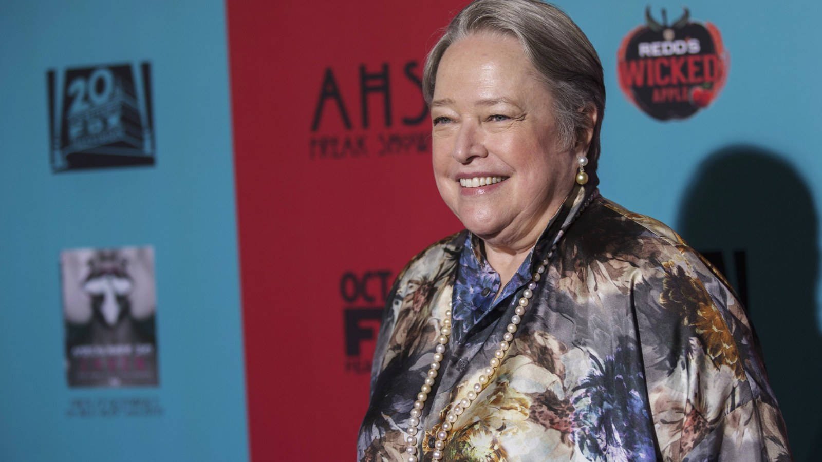 Kathy Bates Wallpapers Wallpaper Cave