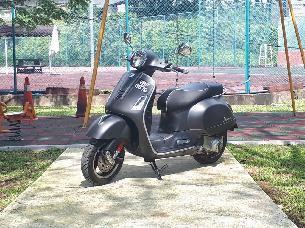 BIKES: Vespa GTS Super 300 Quasar