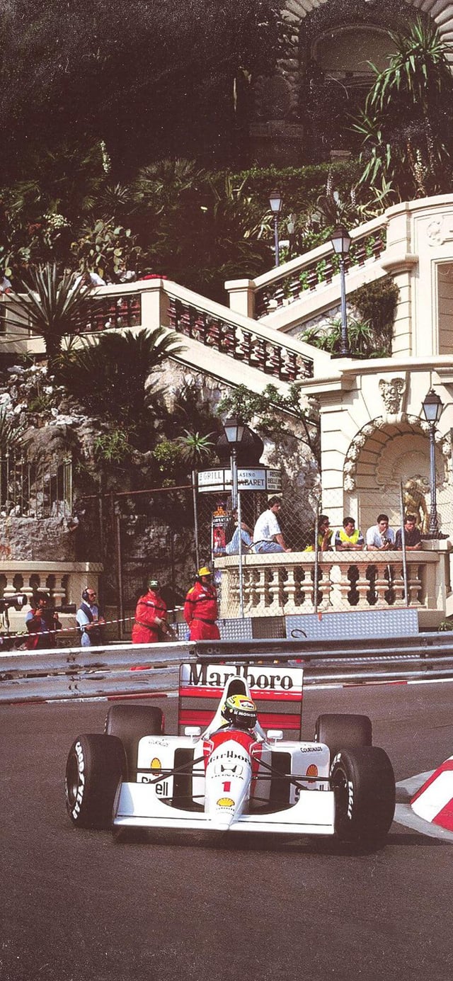 A couple old school F1 lockscreens I