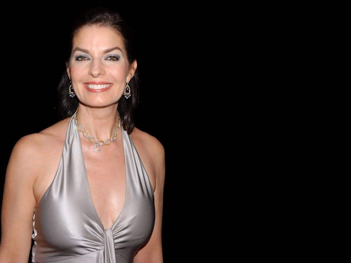 Picture of Sela Ward