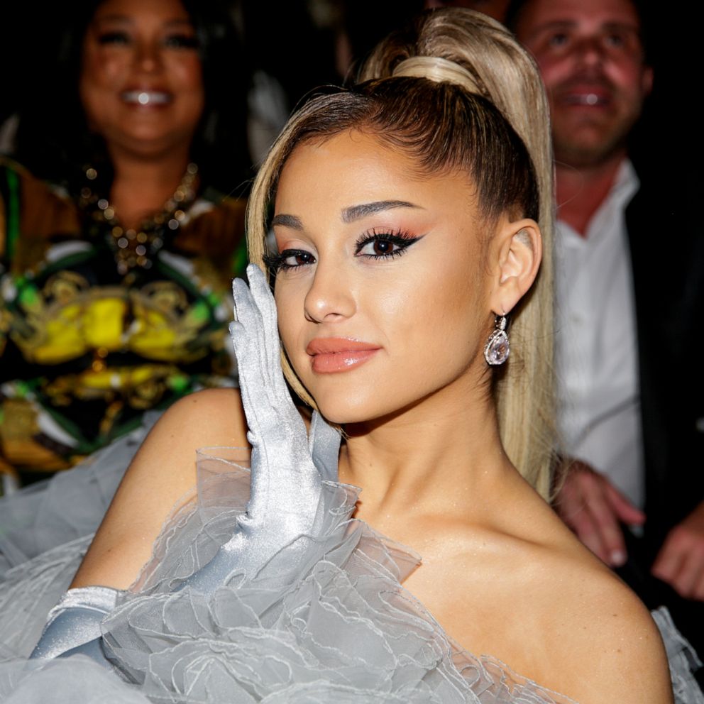 Ariana Grande shares sweet message to