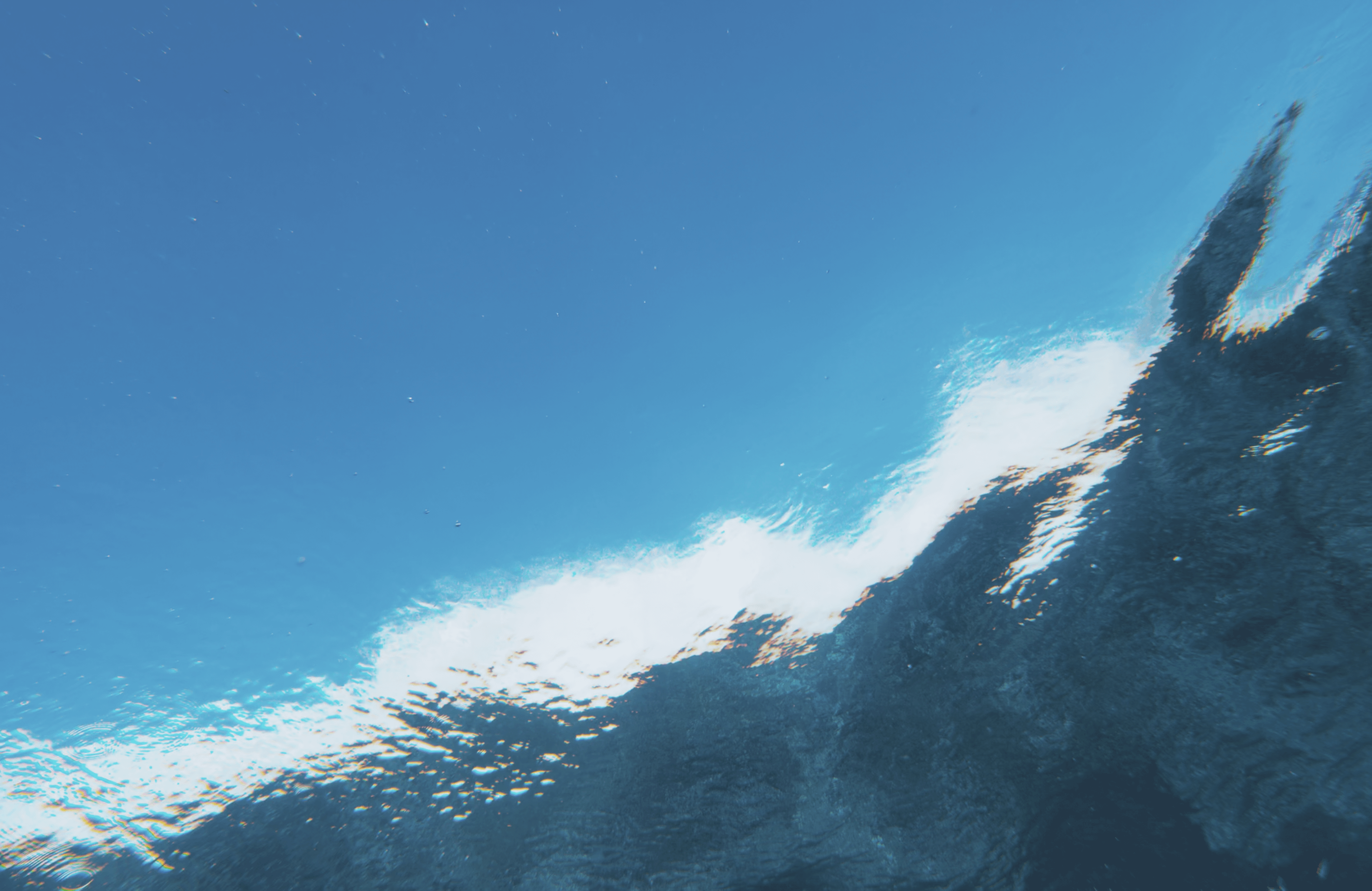 Tahiti Coast [3024x1964]