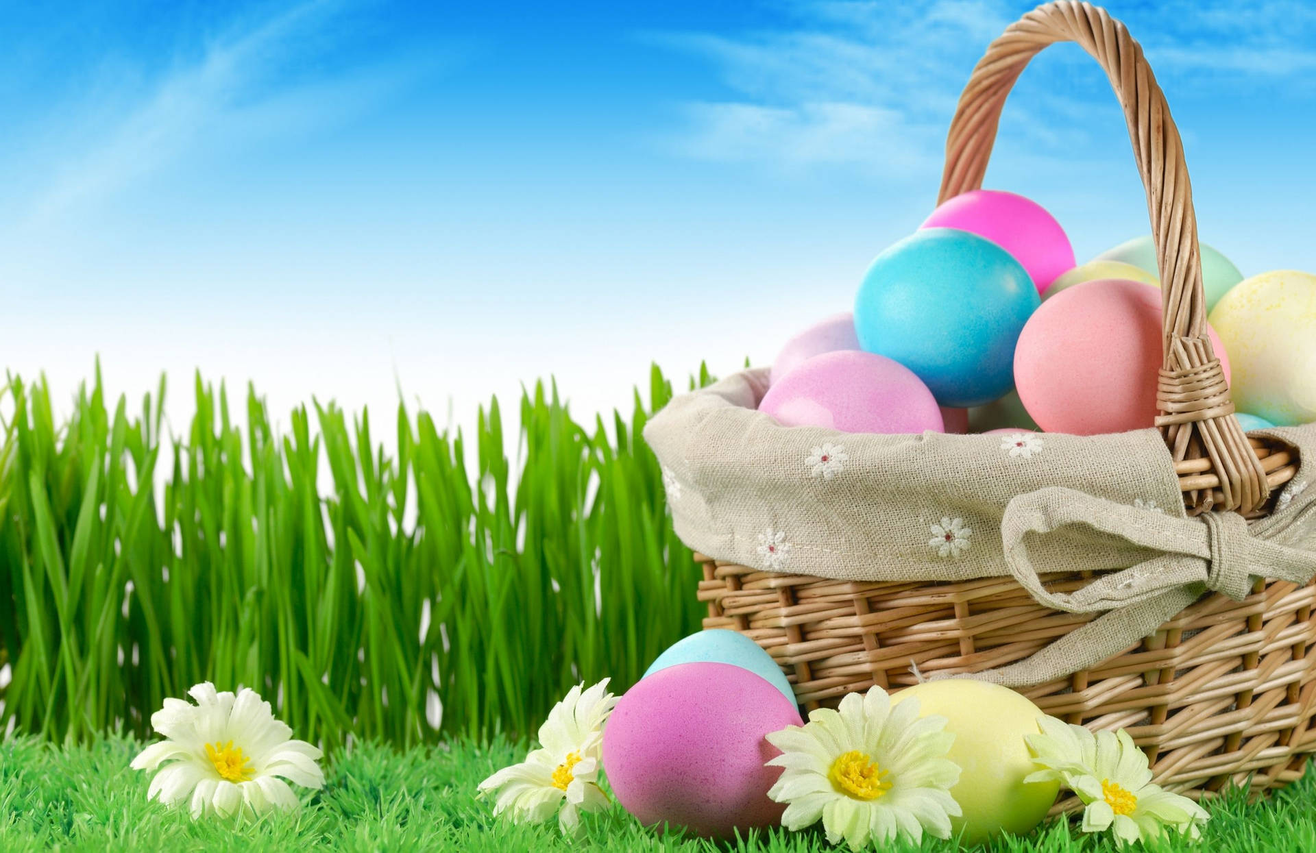Download Happy Easter Eggs Basket On