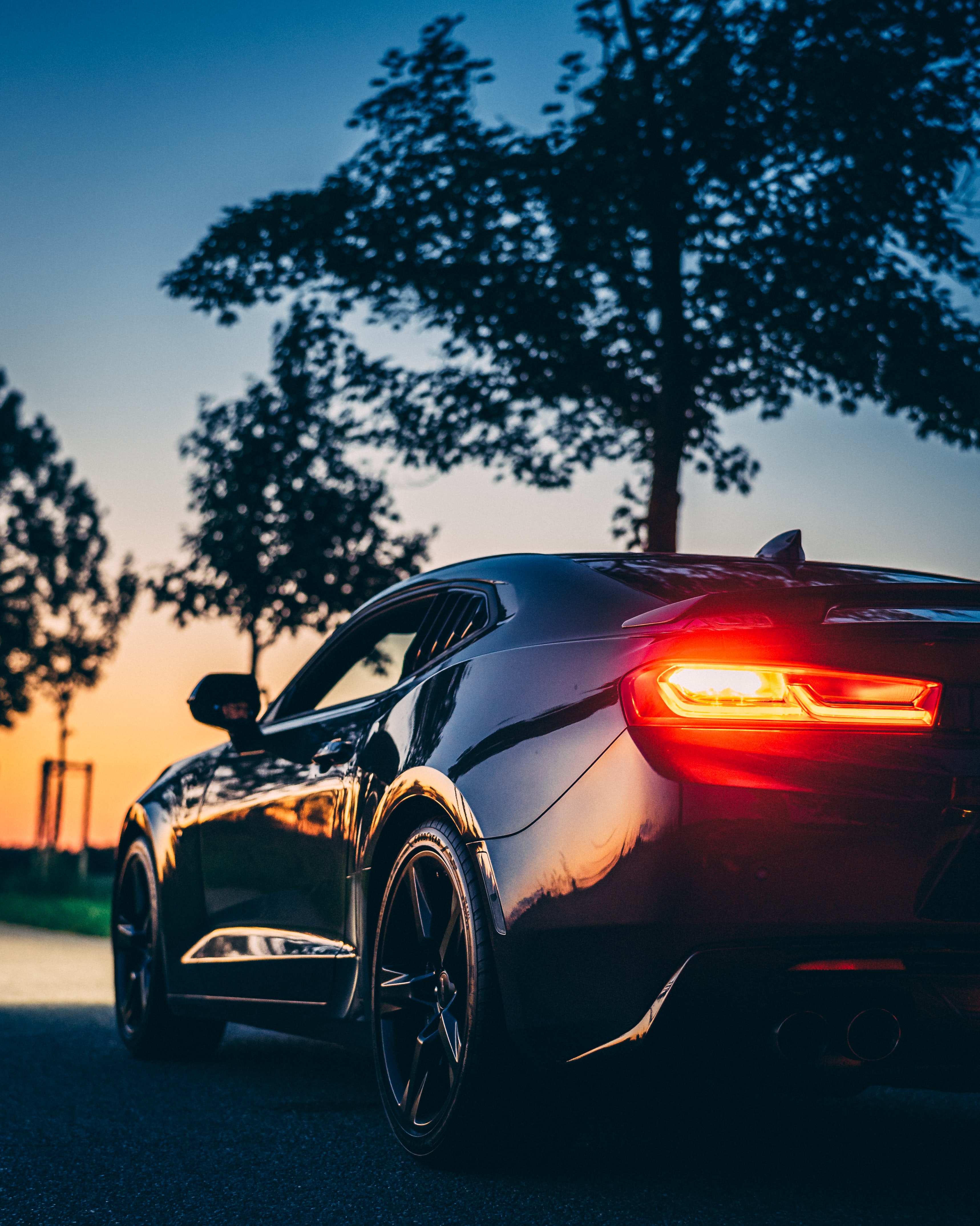 Download Chevrolet Camaro wallpaper