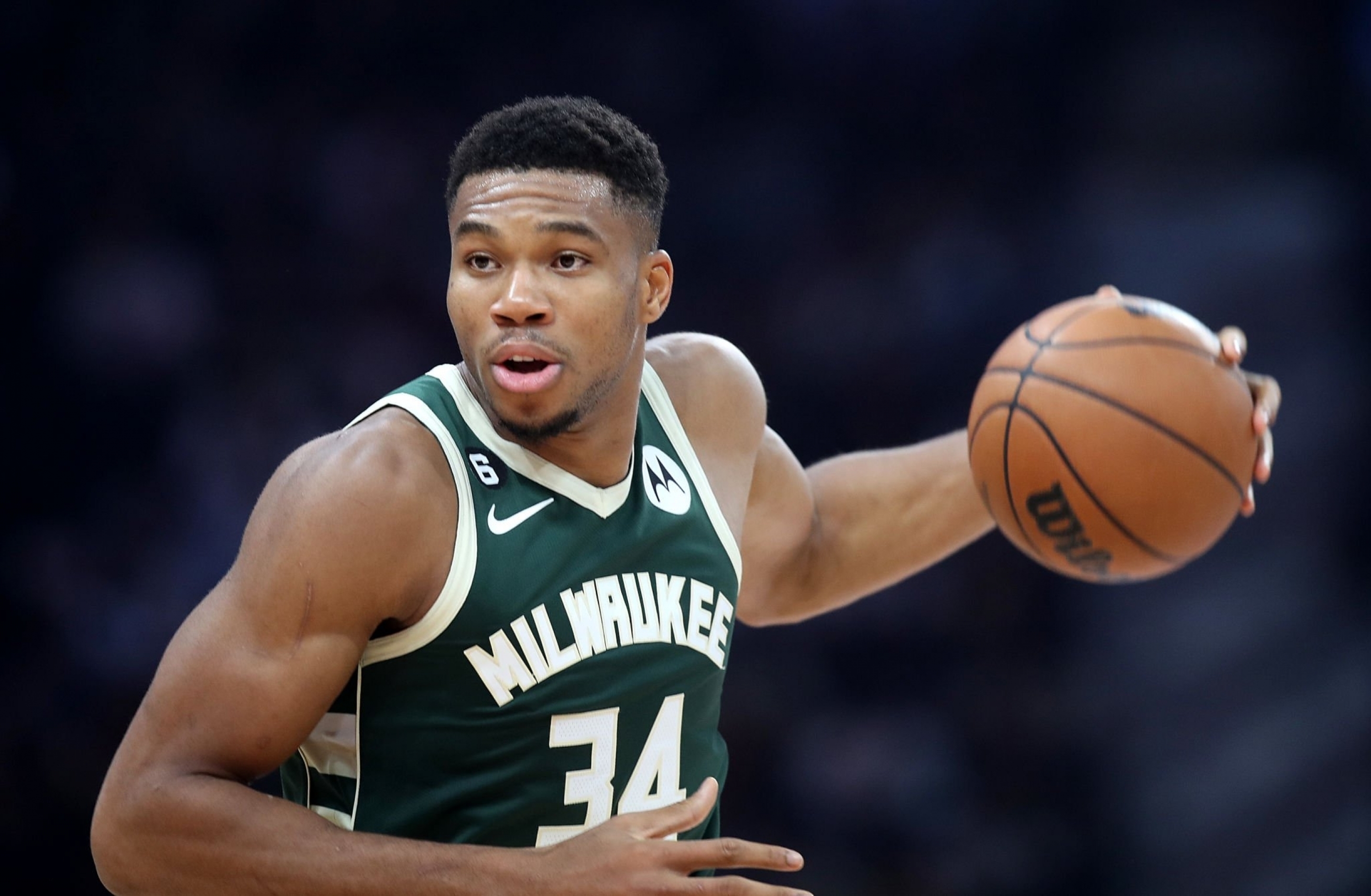 Sports Giannis Antetokounmpo HD Wallpaper