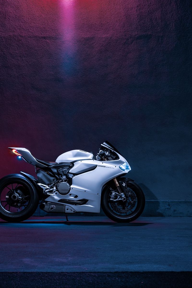 Download wallpaper 800x1200 ducati