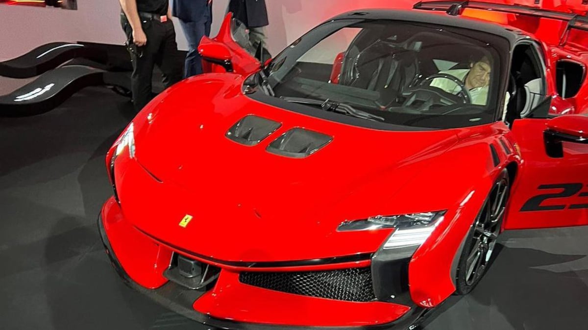 2024 Ferrari SF90 LM image leak hours