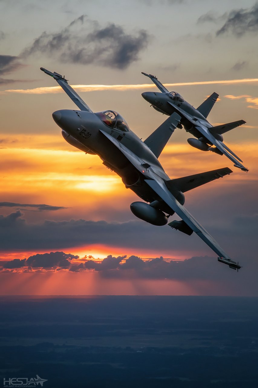 International Defence Analysis on X