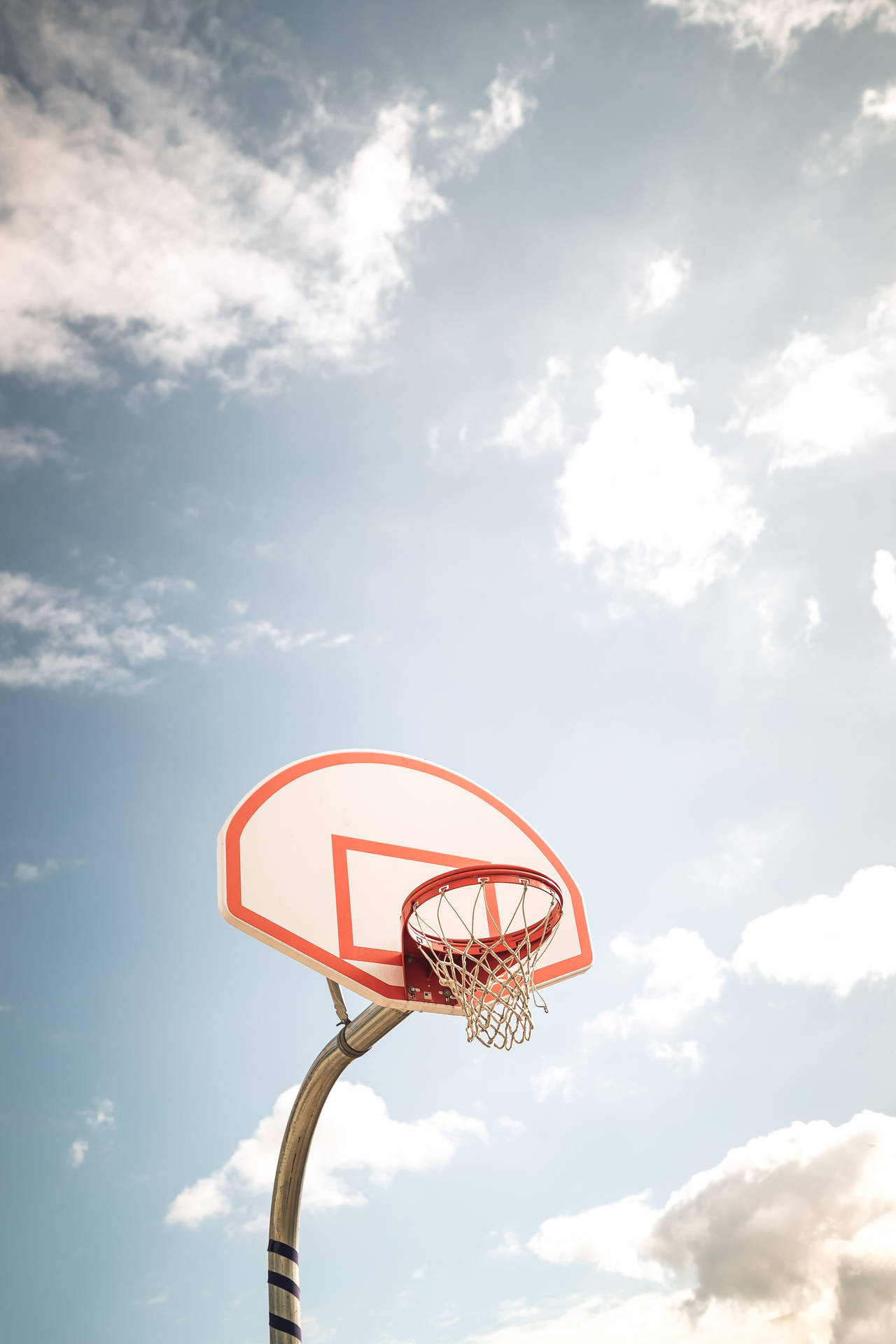 Download Basketball Wallpaper for FREE